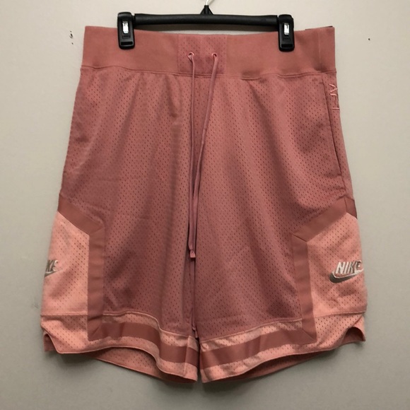 nike loose fit at knee length
